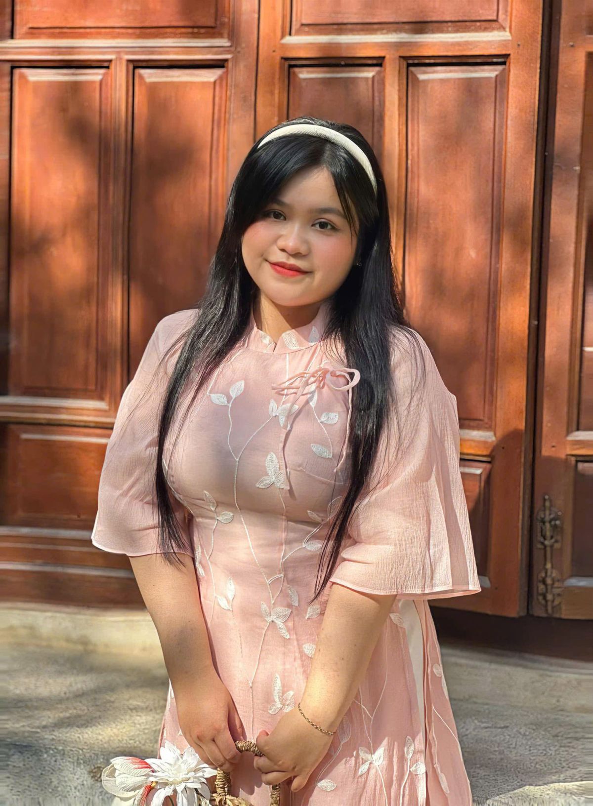 Nguyễn Phượng Hằng